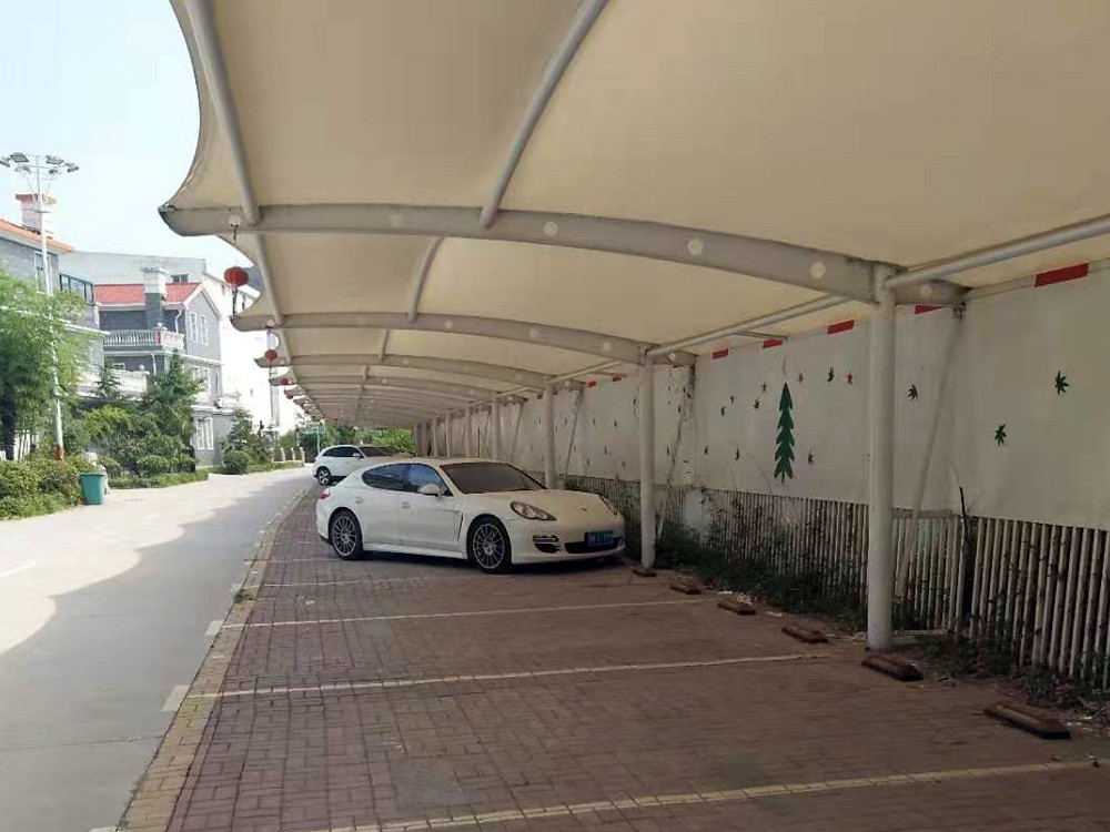 汽車(chē)車(chē)棚