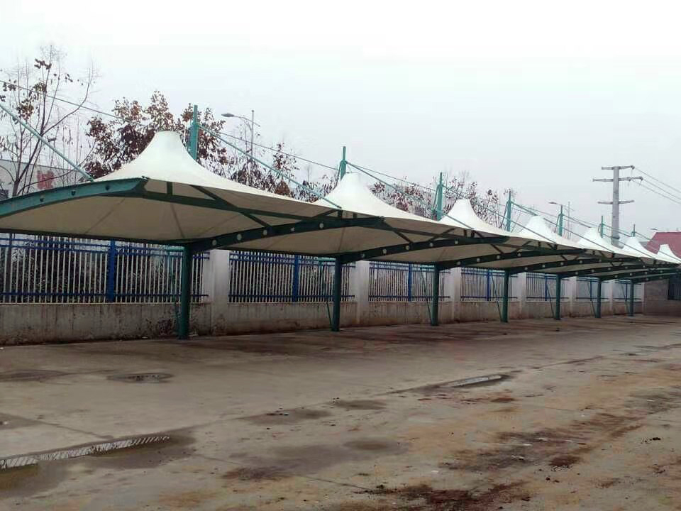 汽車(chē)車(chē)棚